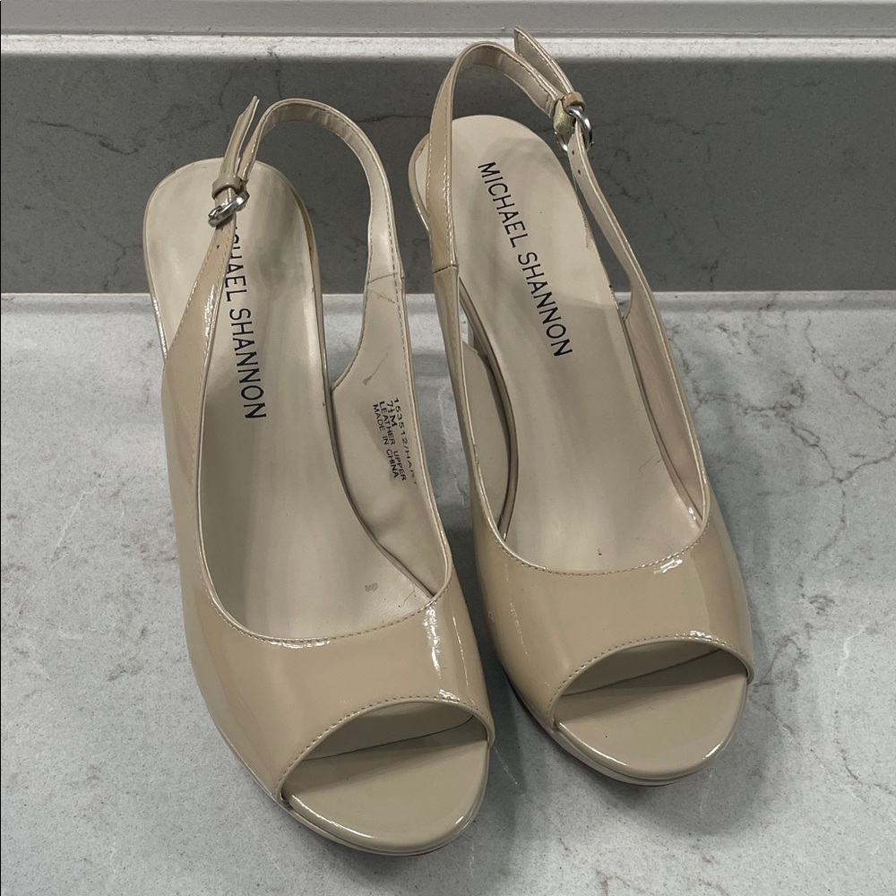 Michael Shannon Beige Patent Leather Slingback Heels